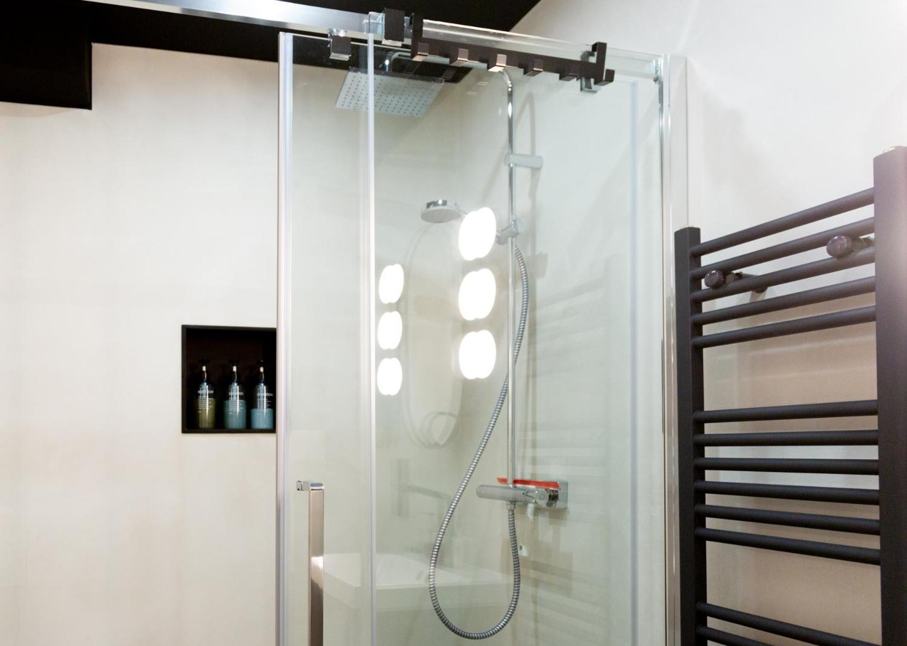 Micasa Ol - Modernes Apartment In City Bestlage - Kueche - Wlan - Balkon - Fugenloses Bad โอลเดนบวร์ก ภายนอก รูปภาพ